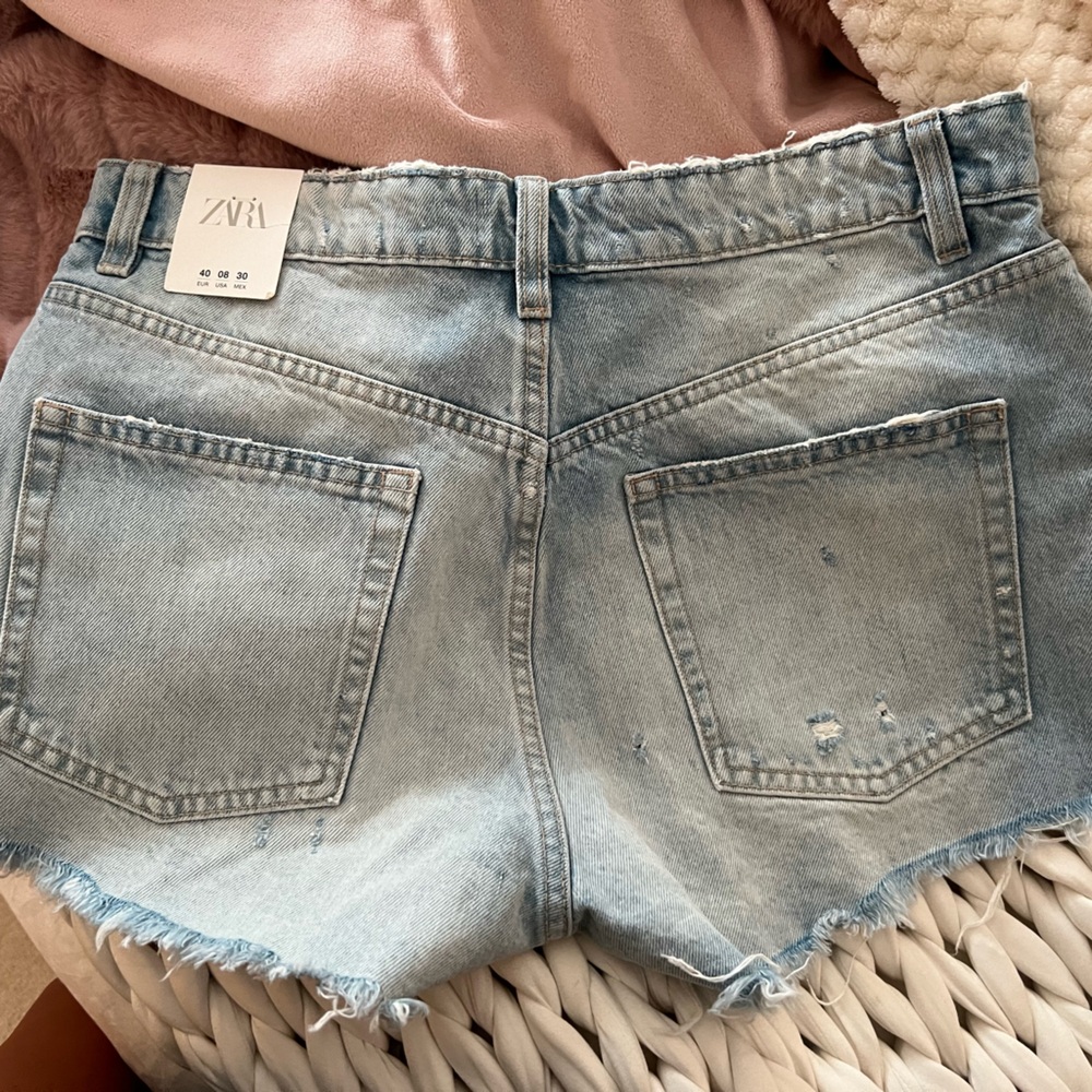 BRAND NEW zara jean shorts